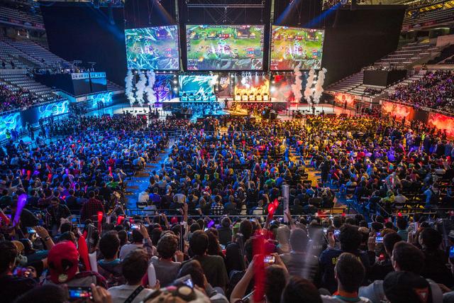 正是迈向成 正是迈向成