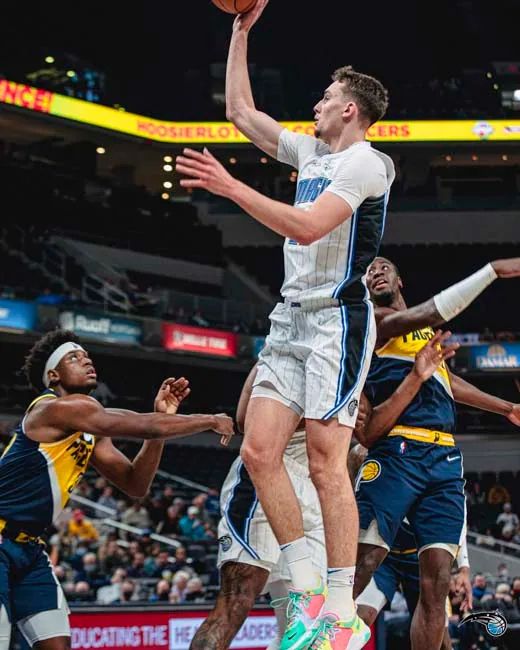 战术灵活运 战术灵活运